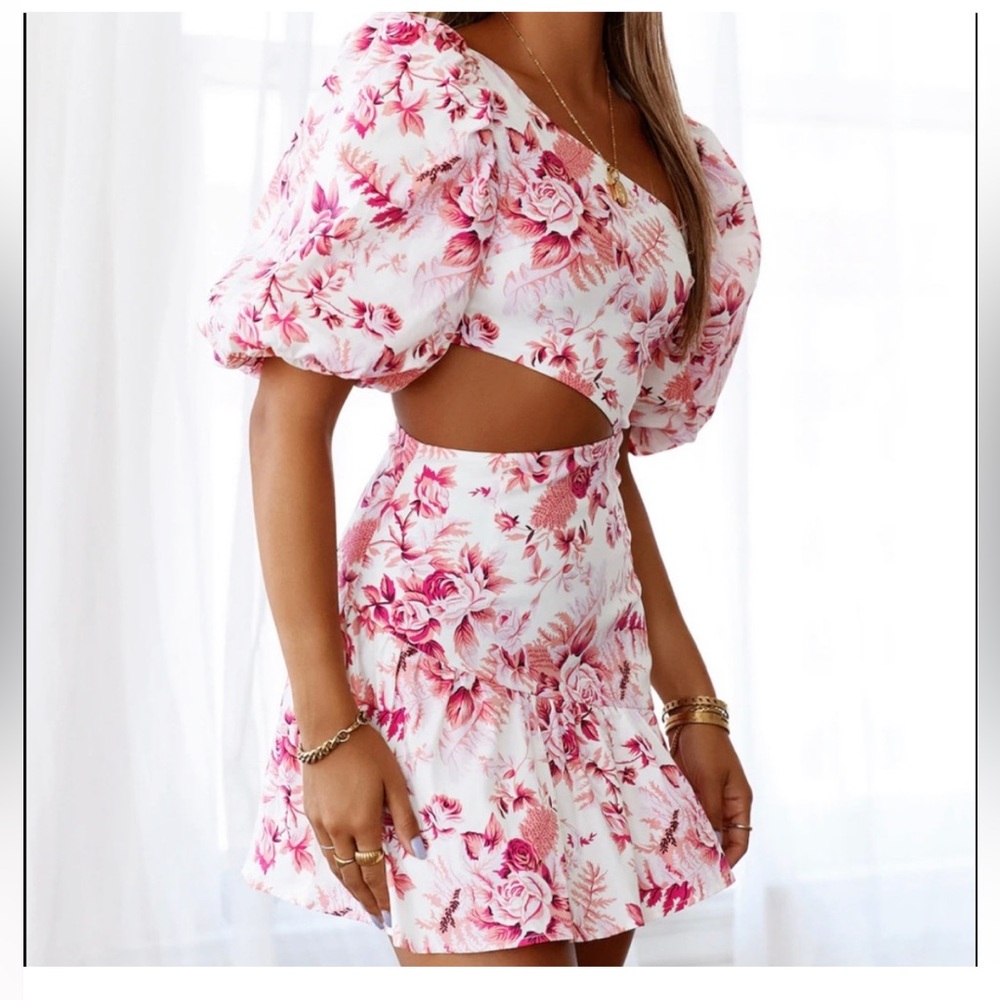 Hello Molly Sweetest Kind Floral Cut Out Asymmetrical Puff Sleeve Mini Dress- 6 - Picture 4 of 13
